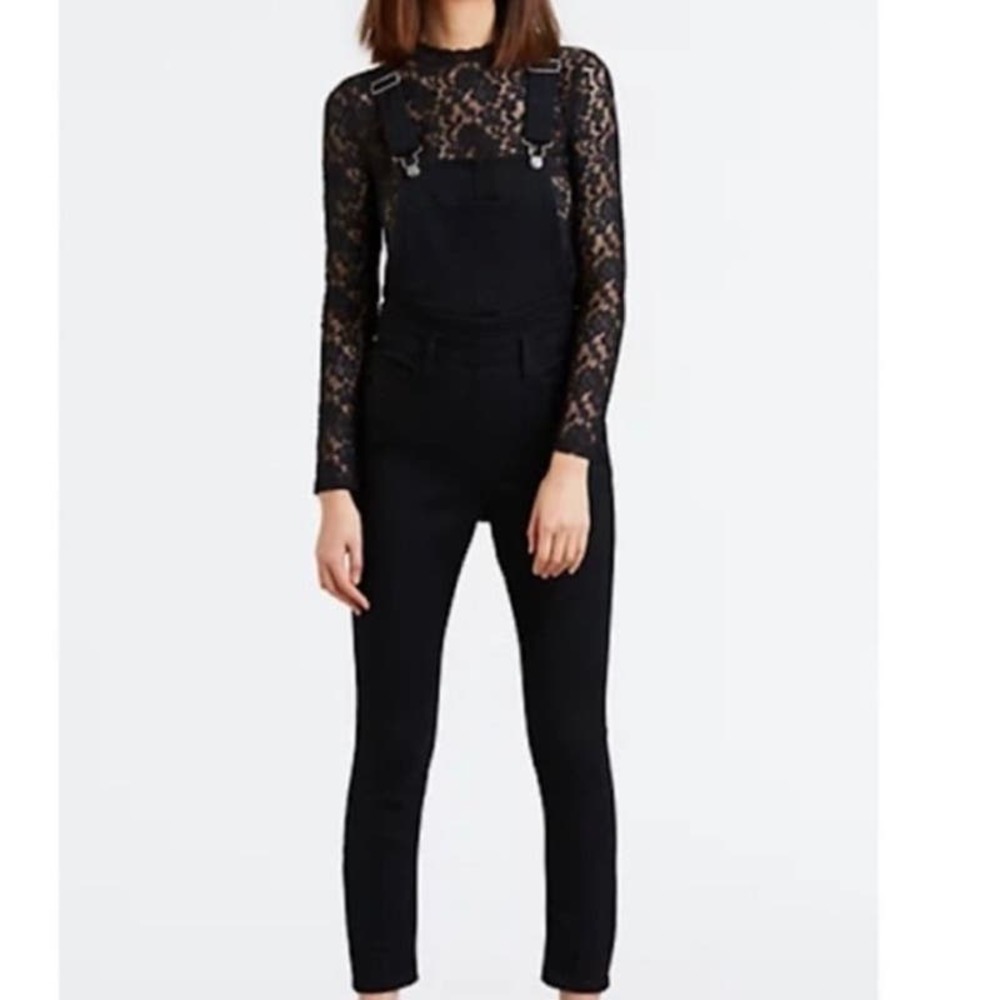 Levi's Black Bib Overalls Skinny Leg Women's Size 27 Dungarees Overalls